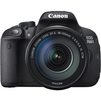 Aparat foto DSLR Canon EOS 700D negru + obiectiv EF-S 18-135mm f/3.5-5.6 IS STM