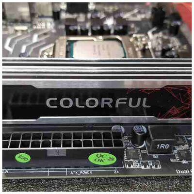 Memorie RAM COLORFUL 8GB DDR4 3000MHz CL16