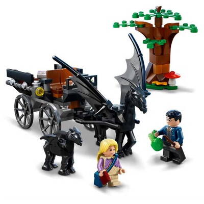 LEGO Harry Potter Caleasca cu Thestrali 76400