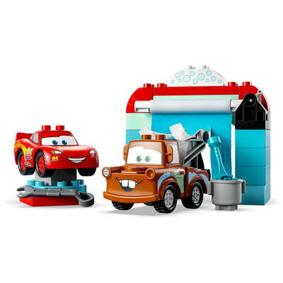 LEGO DUPLO Distractie la spalatorie cu Lightning McQueen si Mater 10996