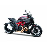 Ducati Diavel Carbon 1/12