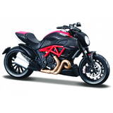Model Metalic Maisto Ducati Diavel Carbon 1/18