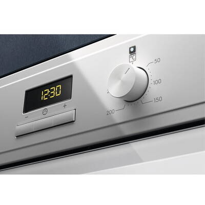 ELECTROLUX  EOF3H40BW 65 L A White